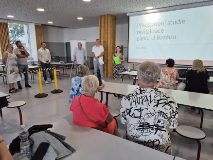 Parku U Bazénu se vrátí přírodní charakter. Jednička představila jeho proměnu