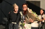 Zpěvačka Bára Basiková sklidila za svůj výkon zasloužený potlesk a nechyběl ani puget z rukou starostky Jedničky Ivany Bubeníčkové. Foto: JA Production