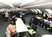 Zastupitelé volili vedení v novém zasedacím sále 