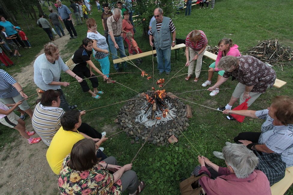 K létu patří táborák!