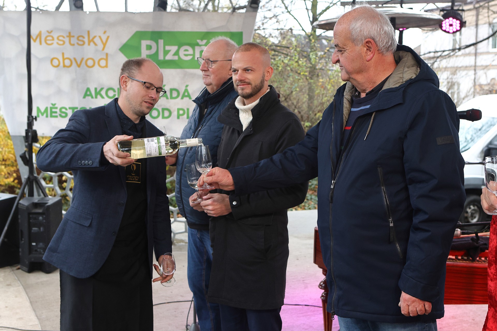 F_251109_0140_A07_2579