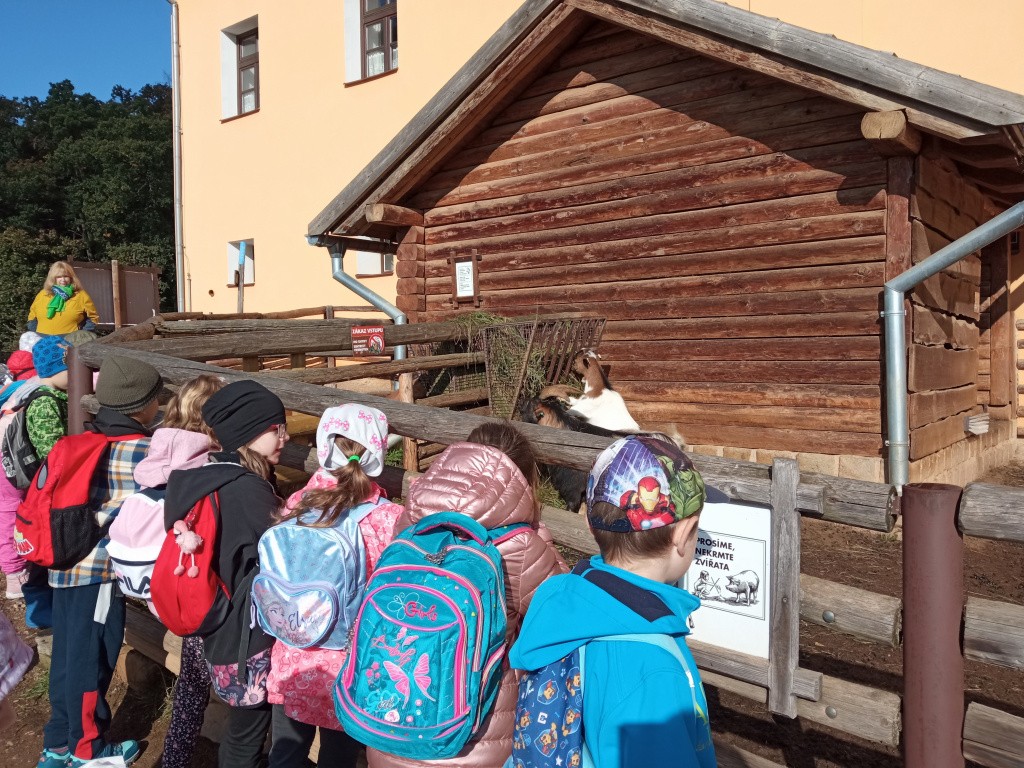 říjen 2024 (1. B)