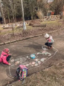 Jaro na školní zahradě - březen 2022