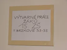 Žáci se speciálními vzdělávacími potřebami, kteří navštěvují zájmové kroužky kresba, malba a keramika vystavovali své nejpovedenější práce.
