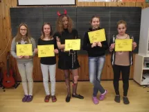 3. 12. 2015 - Školní kolo pěvecké soutěže Karlovarský skřivánek - kategorie B