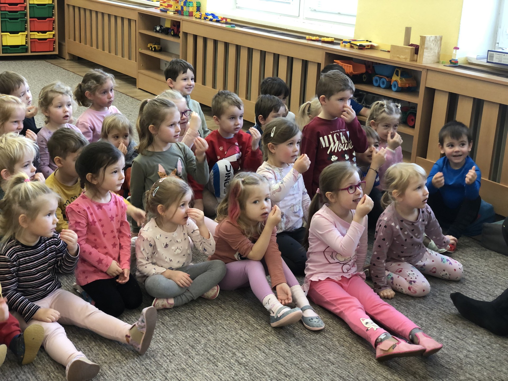 Beseda "Ptáci v zimě" - p. Makoň z DES OP