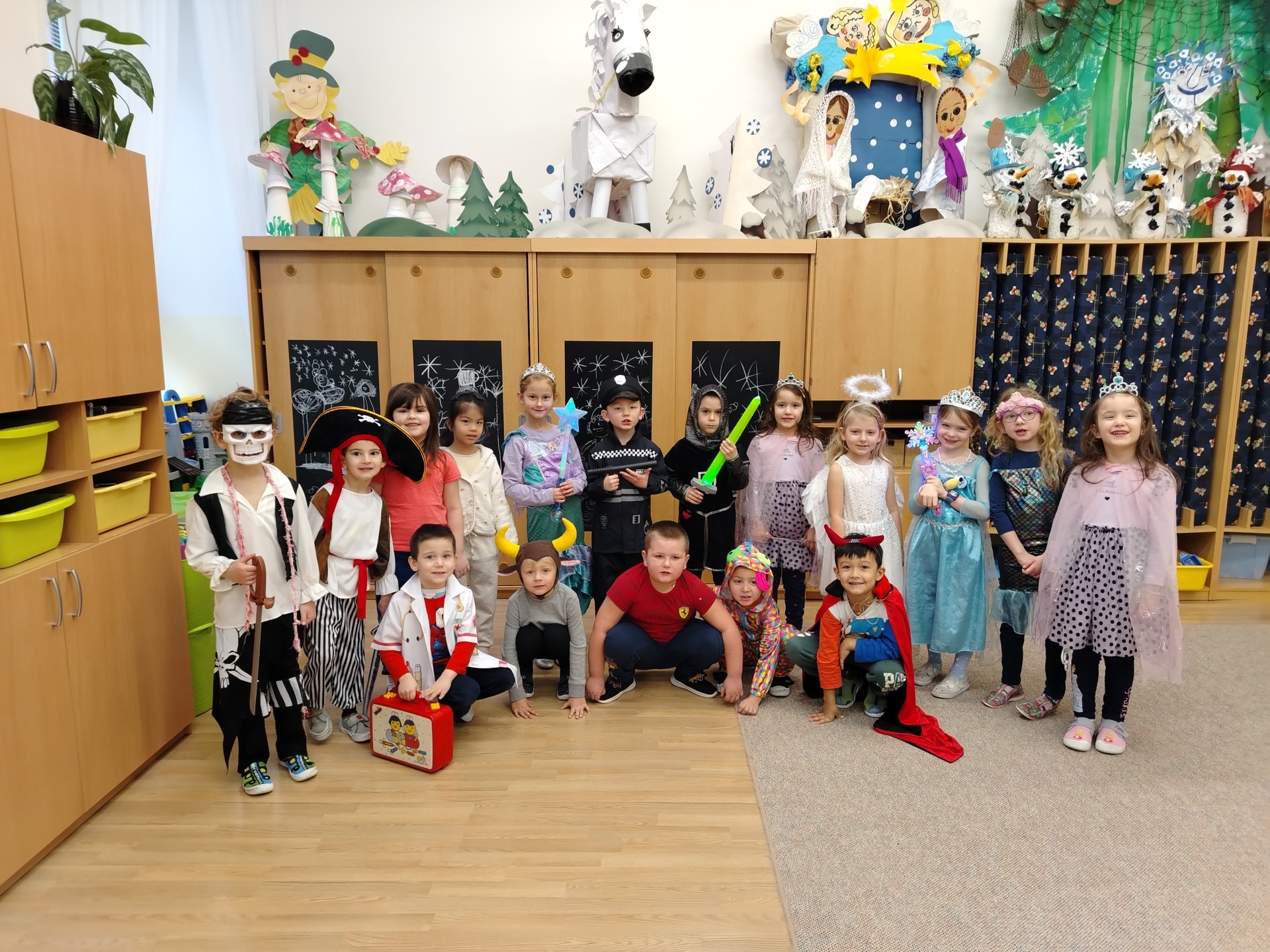 MASOPUSTNÍ REJ U JEŠTĚREK