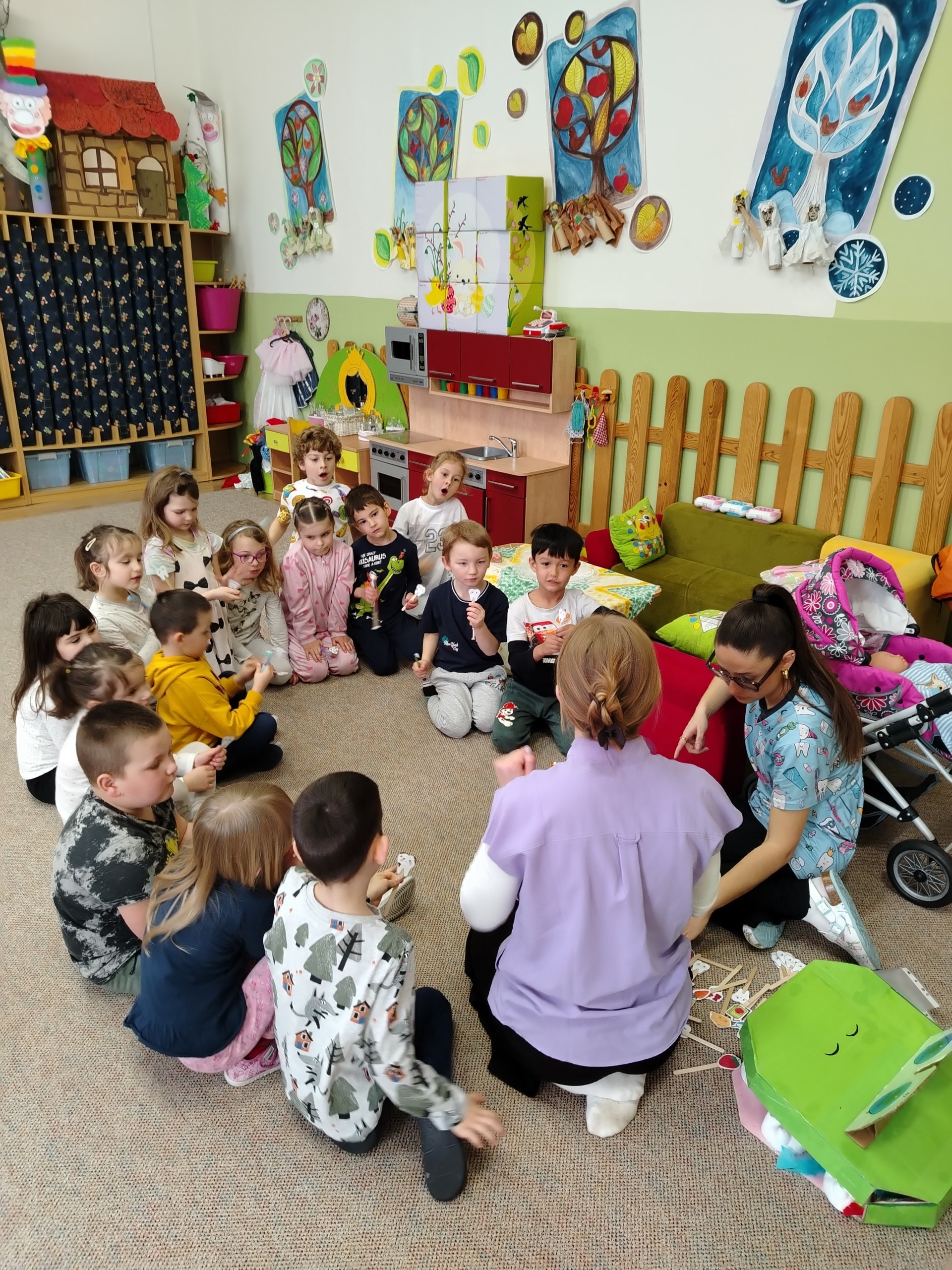 DENTÁLNÍ HYGIENA VE ŠKOLCE - JEŠTĚRKY