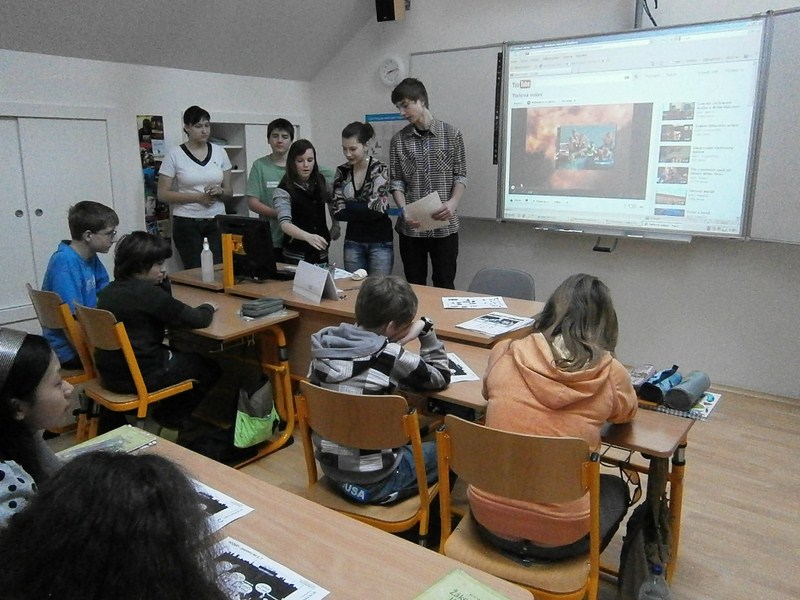 "Pomoc, bezpečí a spolupráce."