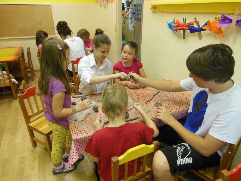 Konec korunuje dílo 2013