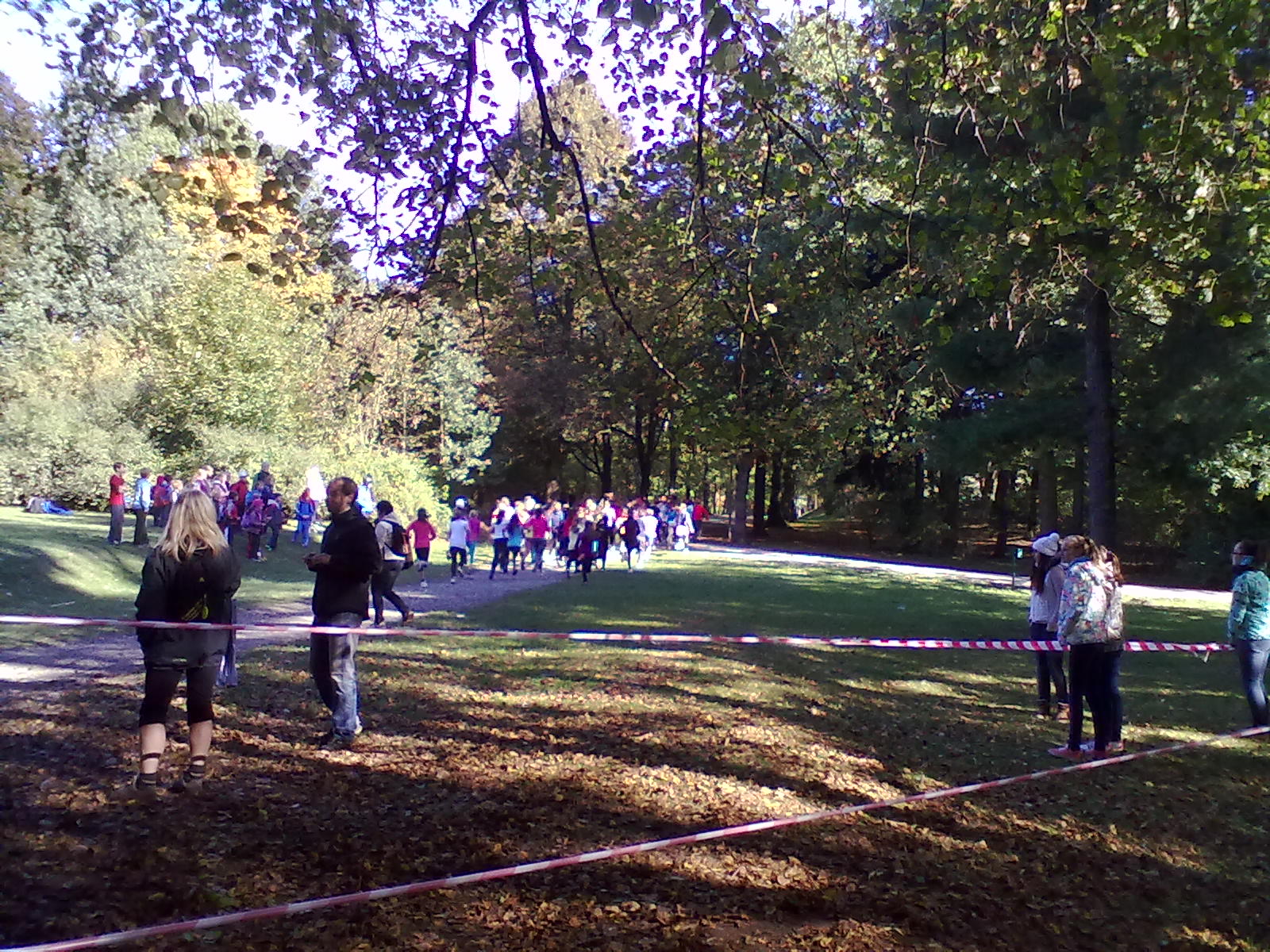 Okresní kolo v přespolním běhu starších žákyň a žáků