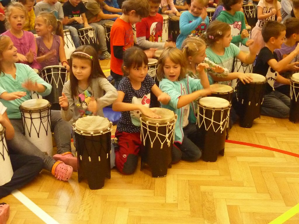 Drumcircle – skupinové bubnování