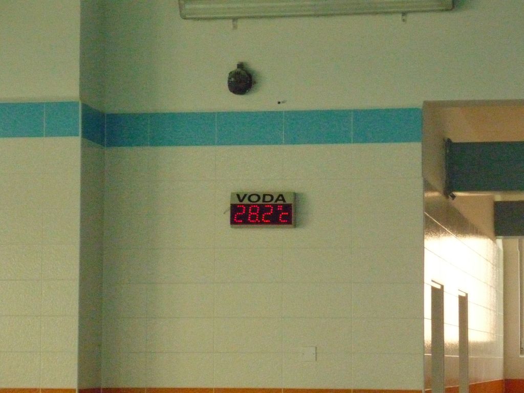 Poslední plavání čtvrťáků