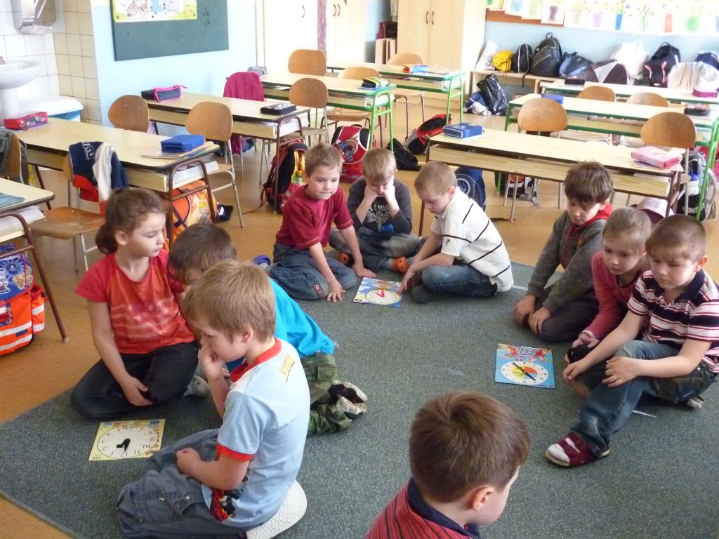 Sedmý měsíc u prvňáčků aneb vyznáme se v hodinách