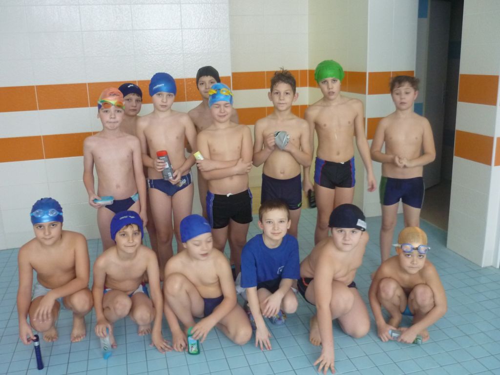 Poslední plavání třeťáků - leden - video