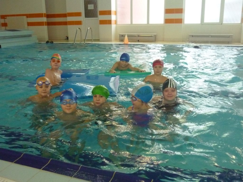 Závěrečné plavání třetích tříd