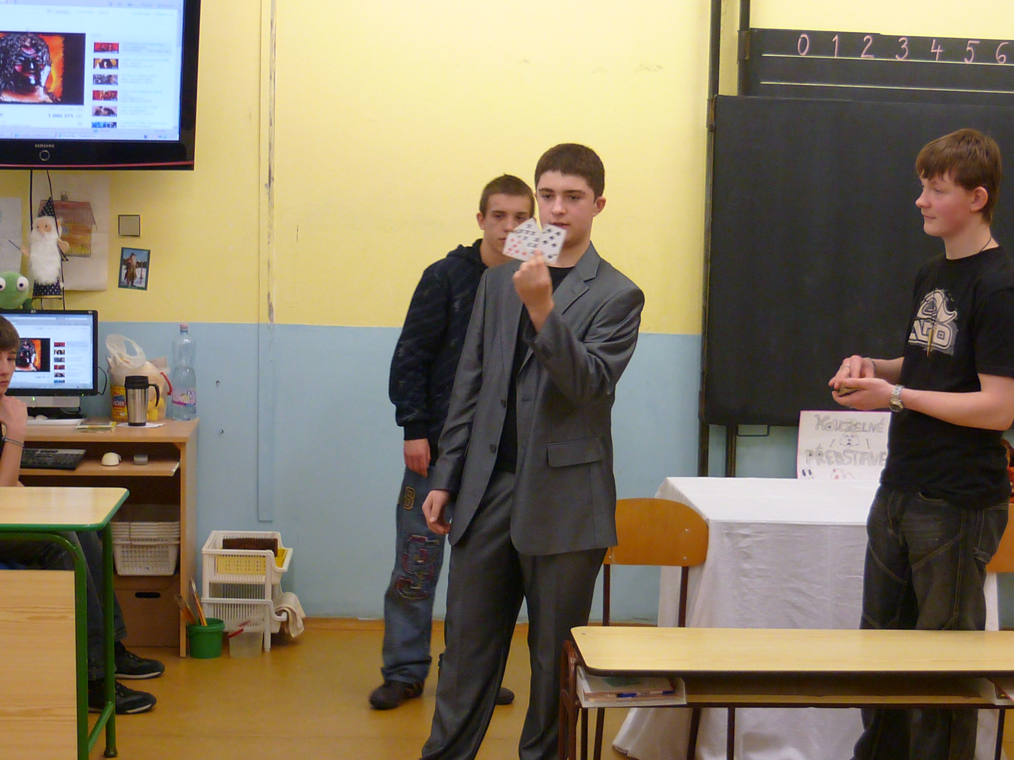 Prvňáci zažili ve třídě divadlo