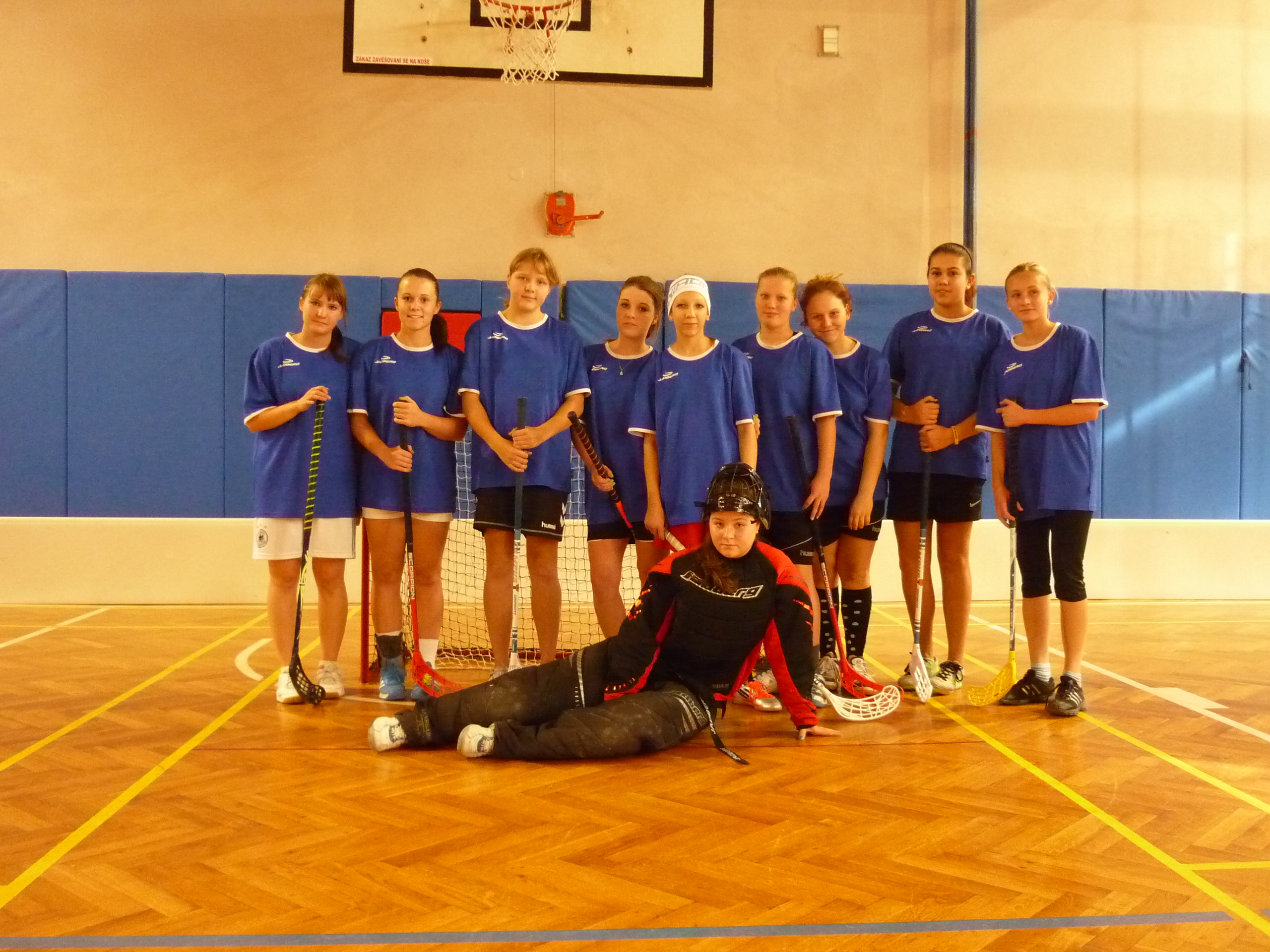 Obvodní kolo ve florbalu, starší dívky