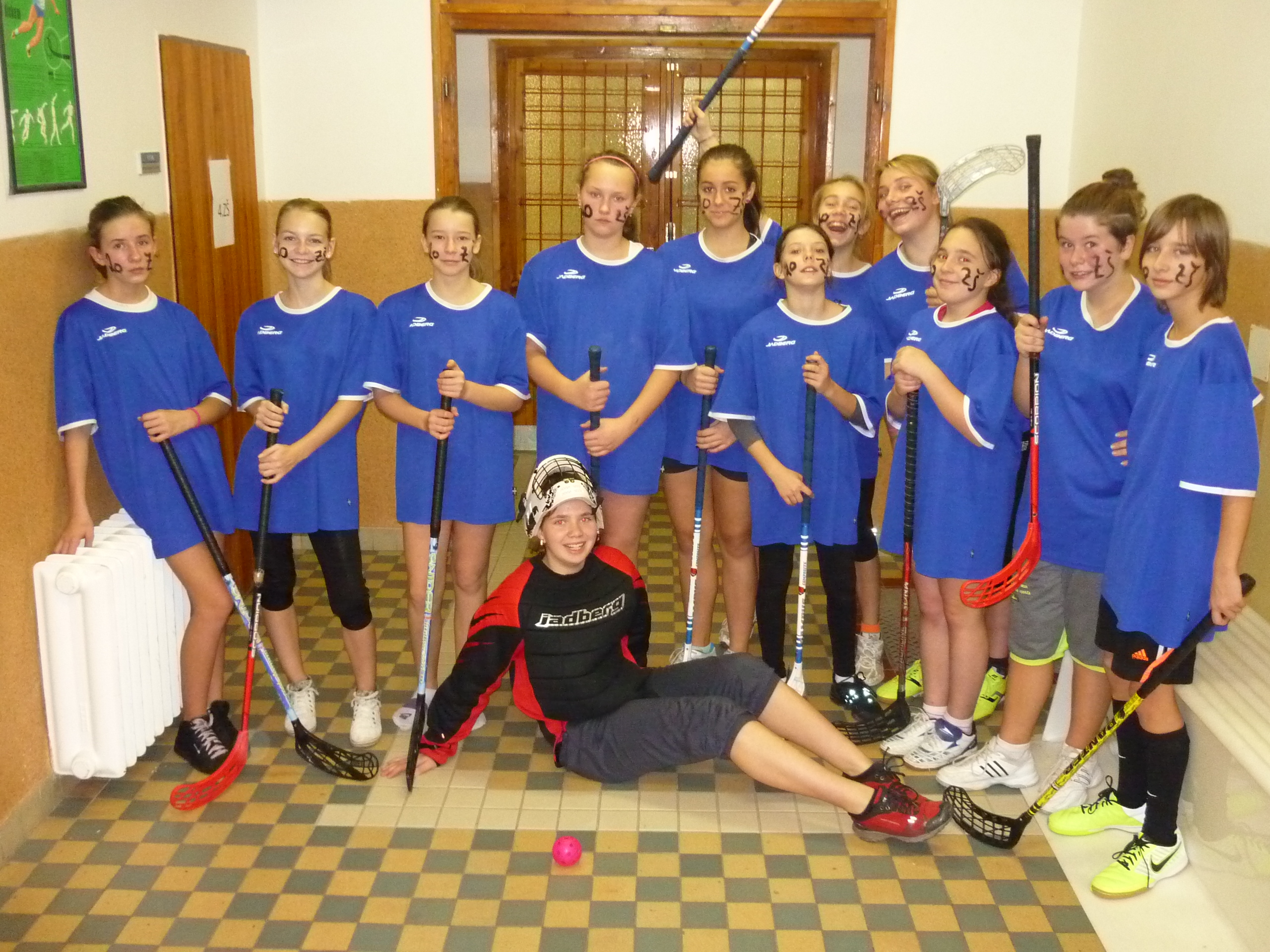 Okresní kolo ve florbalu, mladší dívky