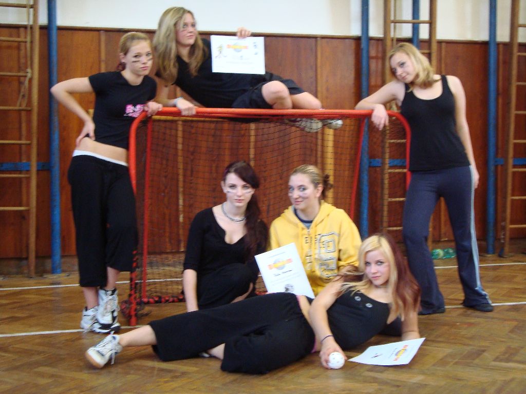 Školní florbalový turnaj dívek