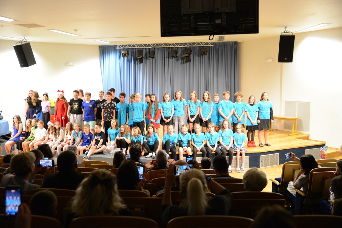 Vánoční besídka 5.C, 5.D