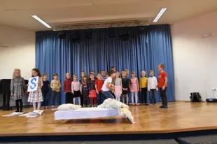 Předání Slabikáře 1. A