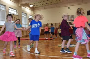 Vystoupení prvních tříd - červen 2.část