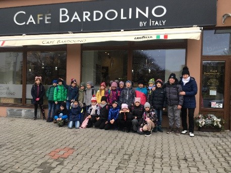 III. B v kavárně Bardolino