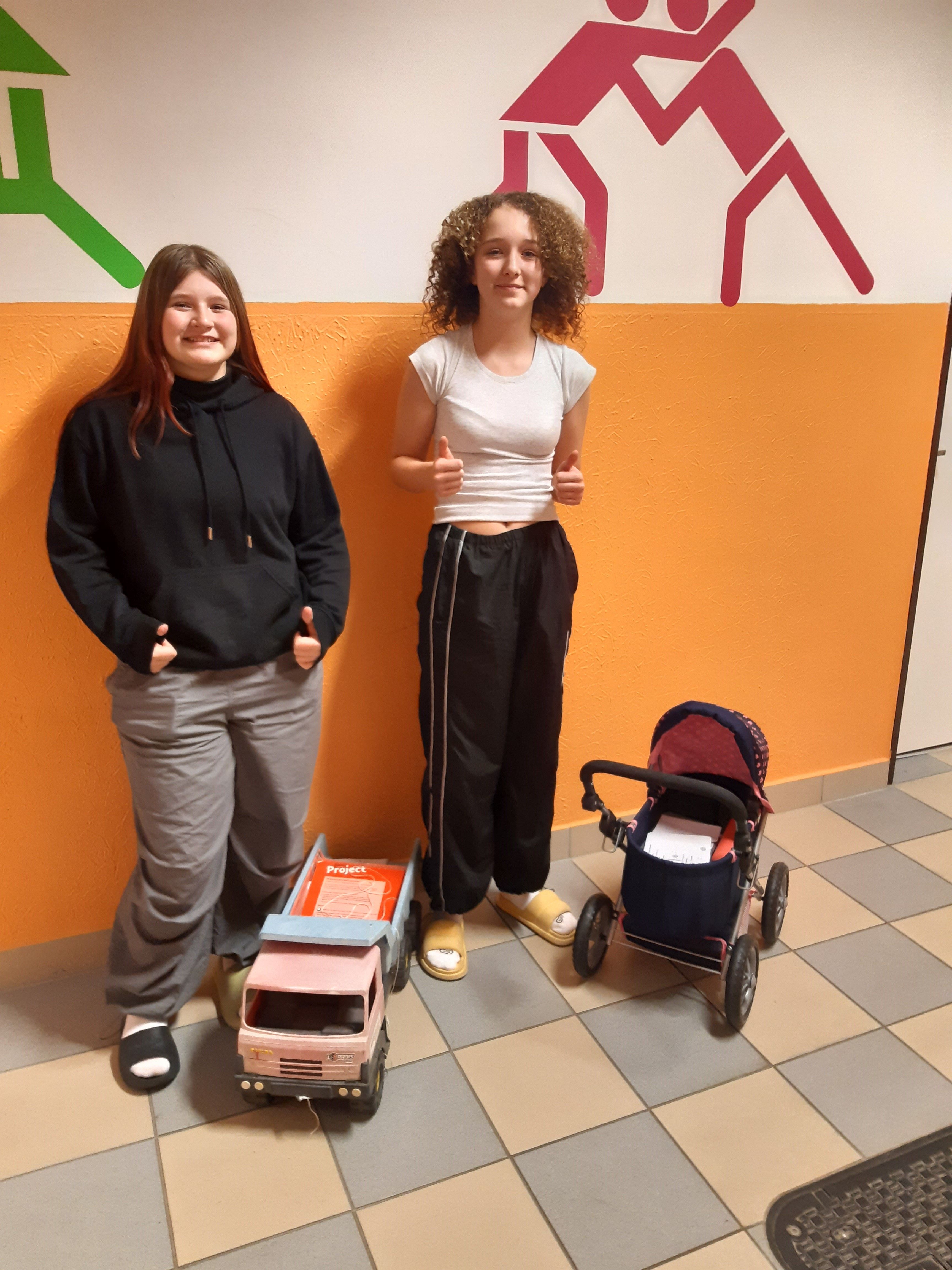 „Den bez školních tašek – No bag day“