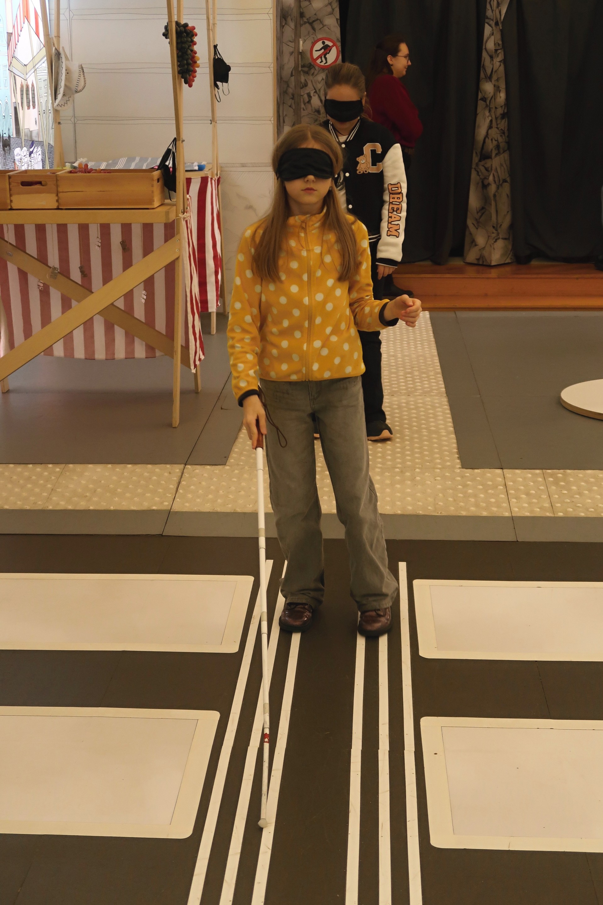 Žáci VI. D v Západočeském muzeu