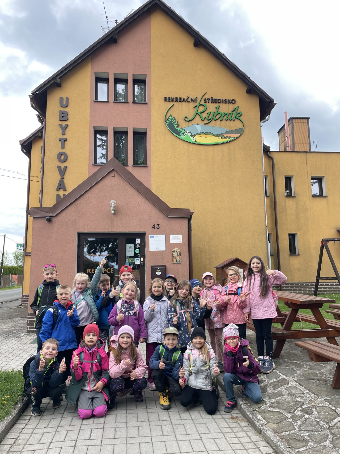 I. A ve  škole v přírodě