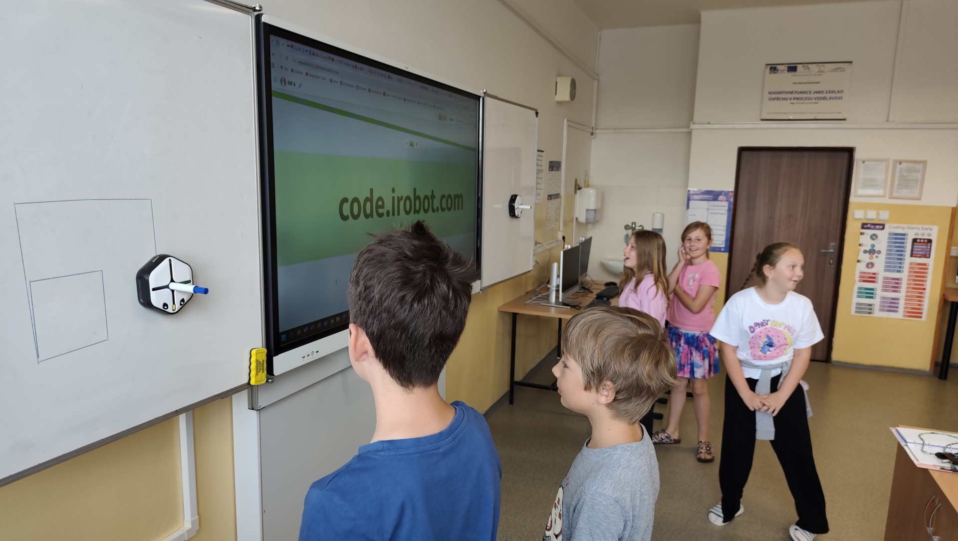 Roboti ve třídě: když informatika ožije