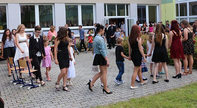 Slavnostní vyřazení devátého ročníku 2016