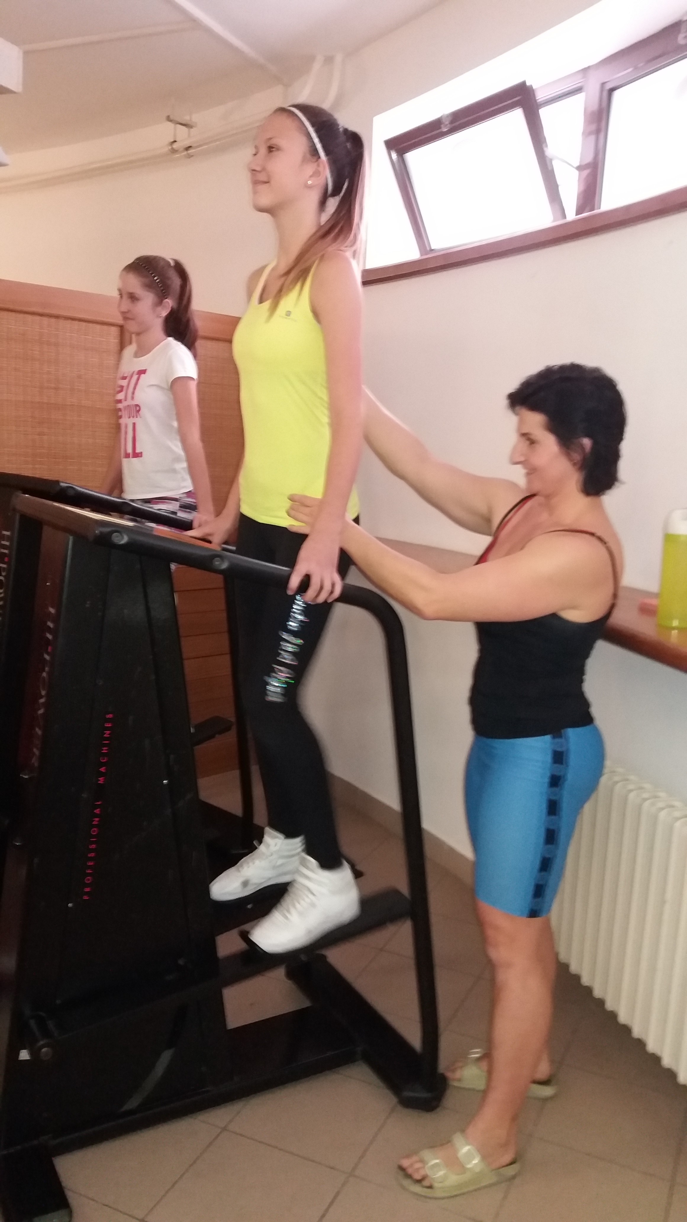 NÁVŠTĚVA FITNESS CENTRA