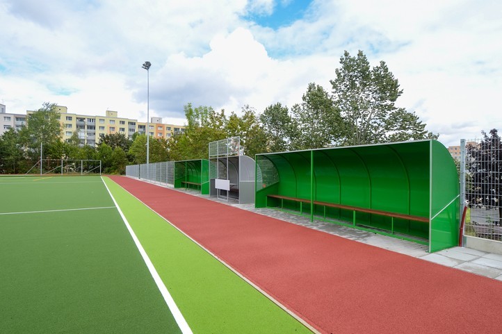 SLAVNOSTNÍ OTEVŘENÍ SPORTOVNÍHO AREÁLU 4. ZŠ