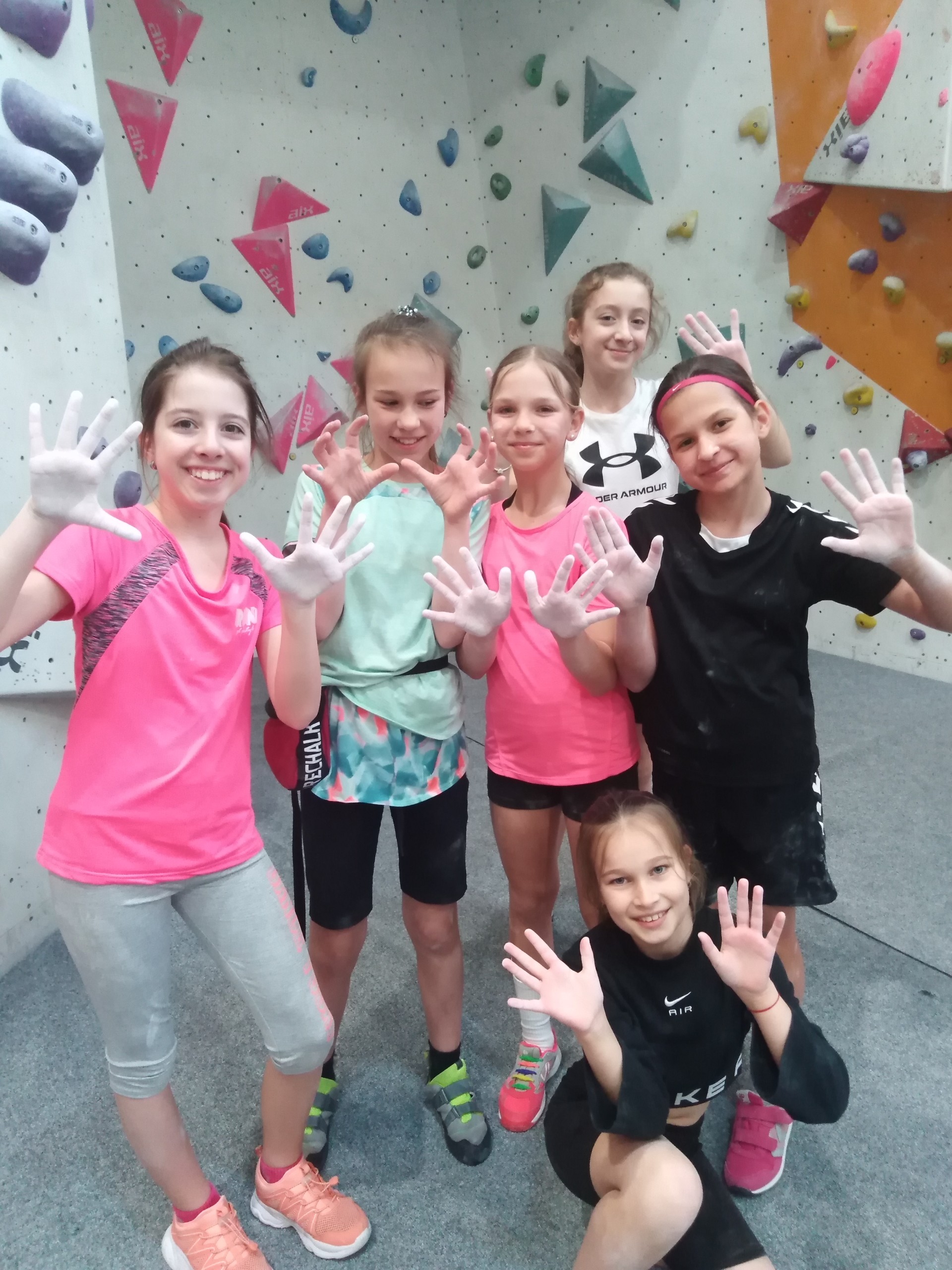 5. A - LEZECKÉ CENTRUM - V16
