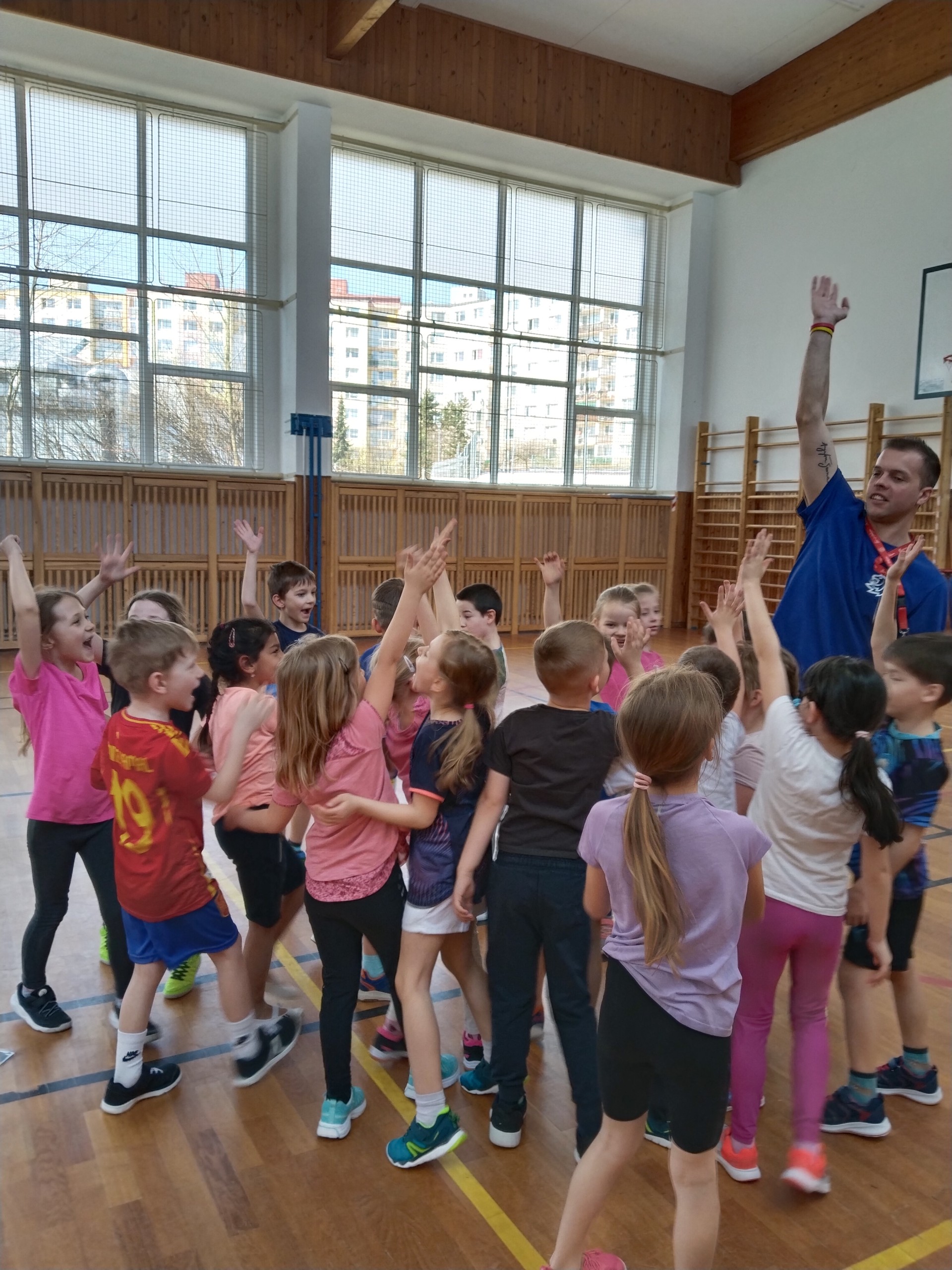 1. A - STREETHOCKEY S TRENÉREM
