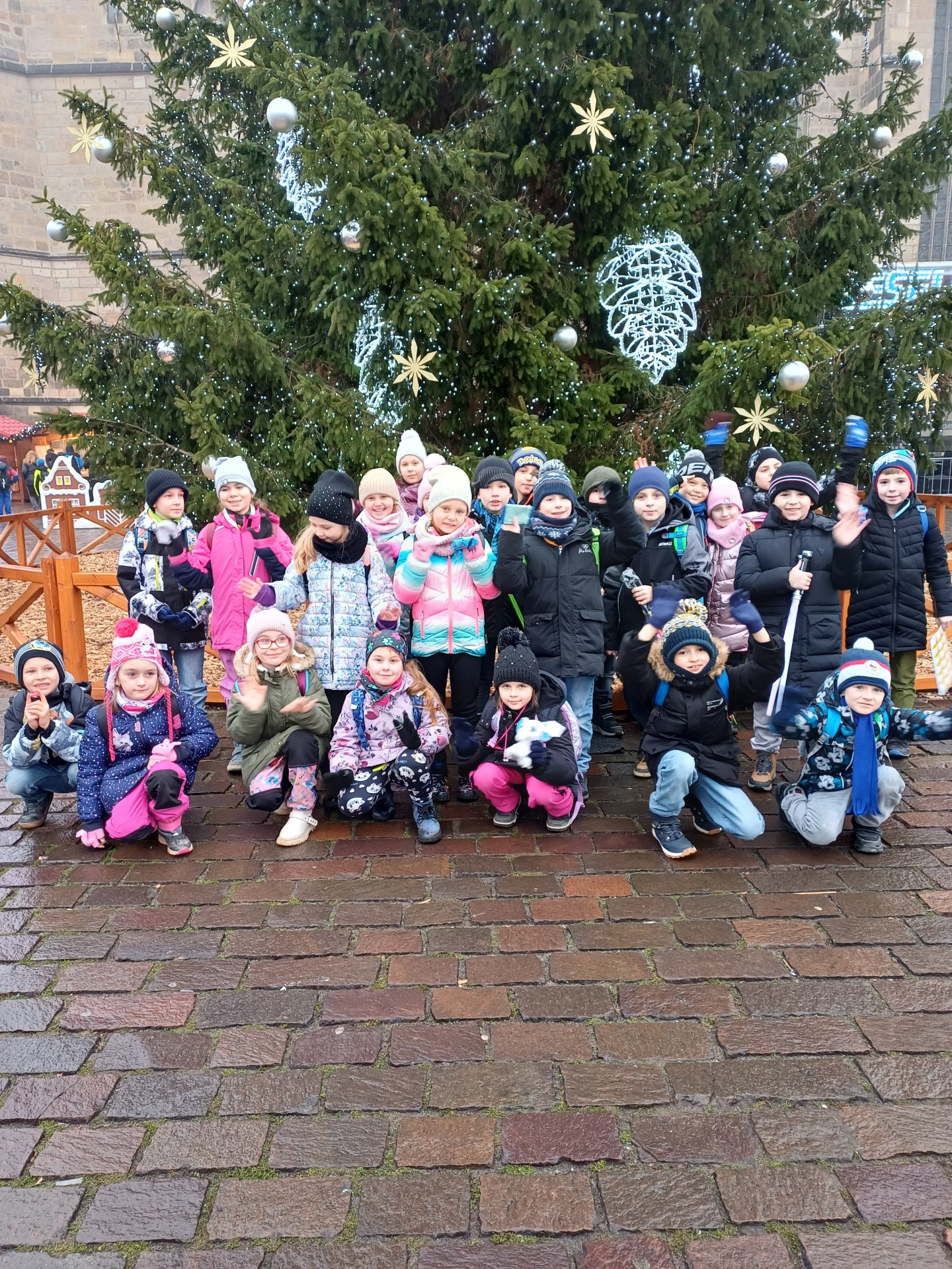 2. C VÁNOČNÍ TRHY