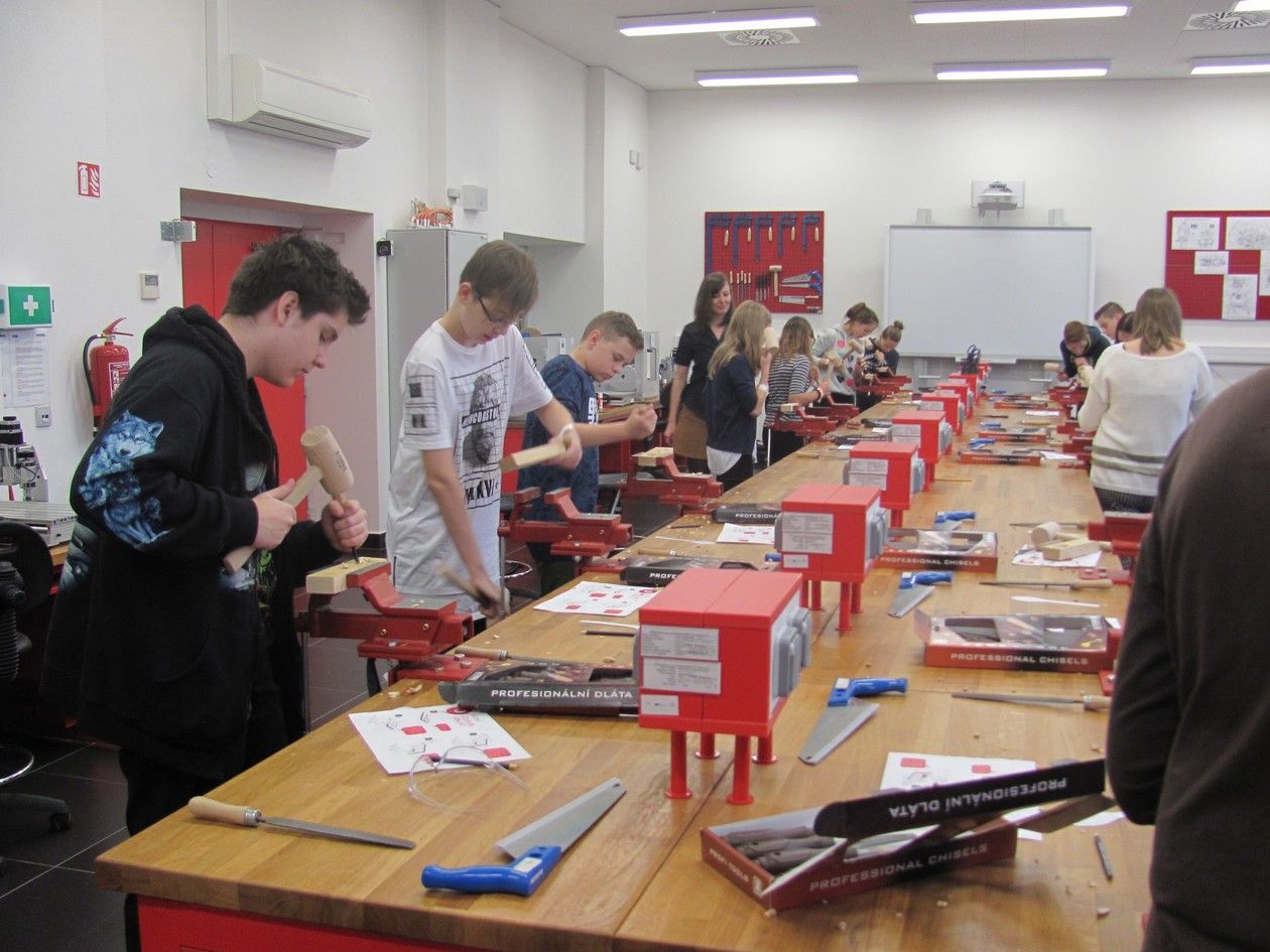 16. 11. 2016 - Techmania