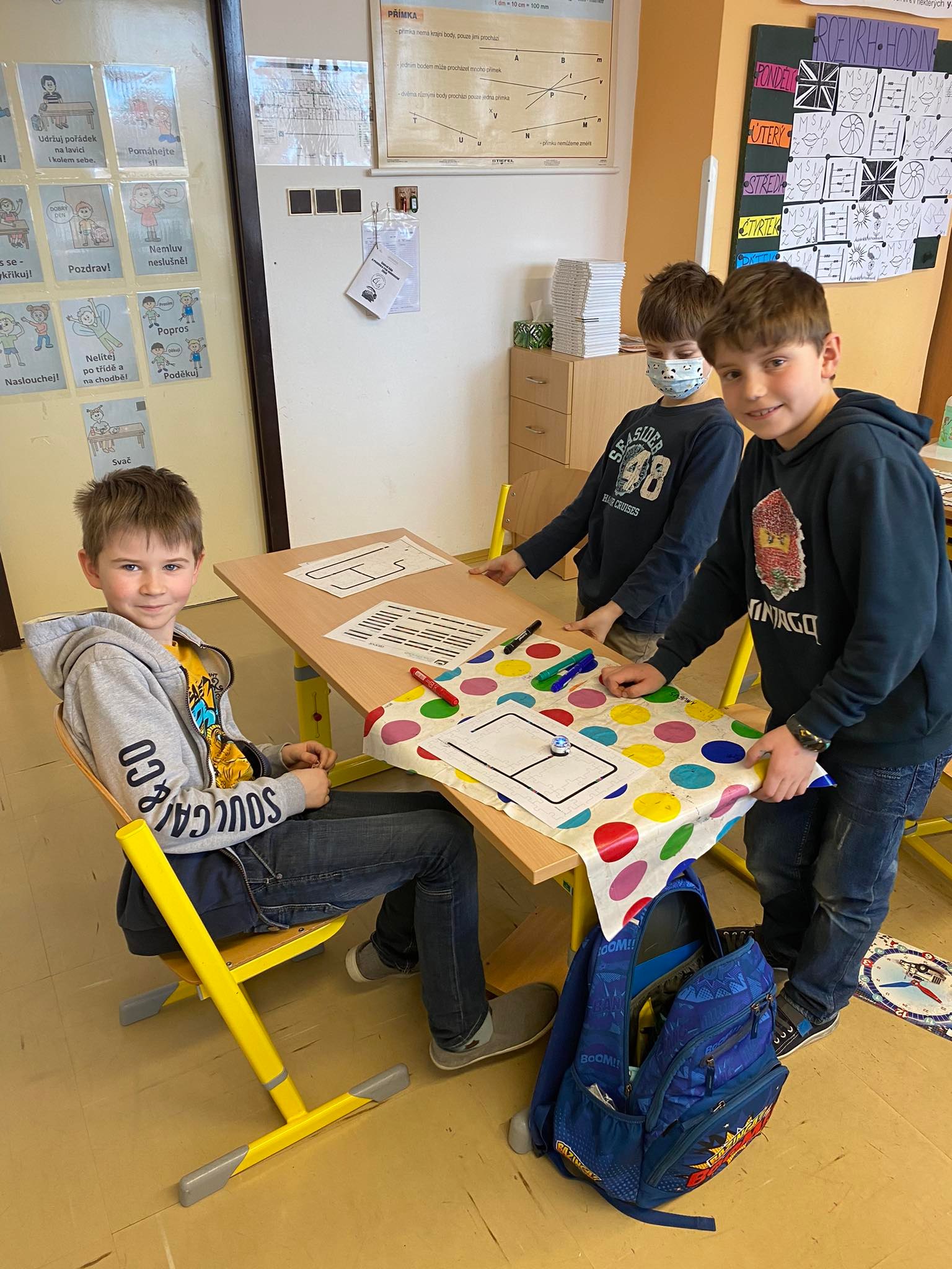 Projektový den - Ozoboti