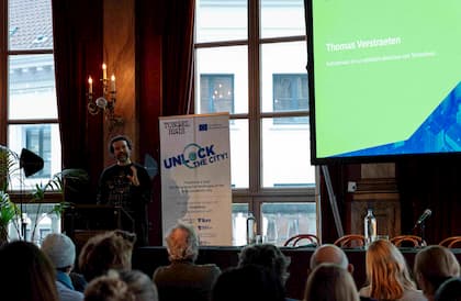  &copy; Linde Stevens