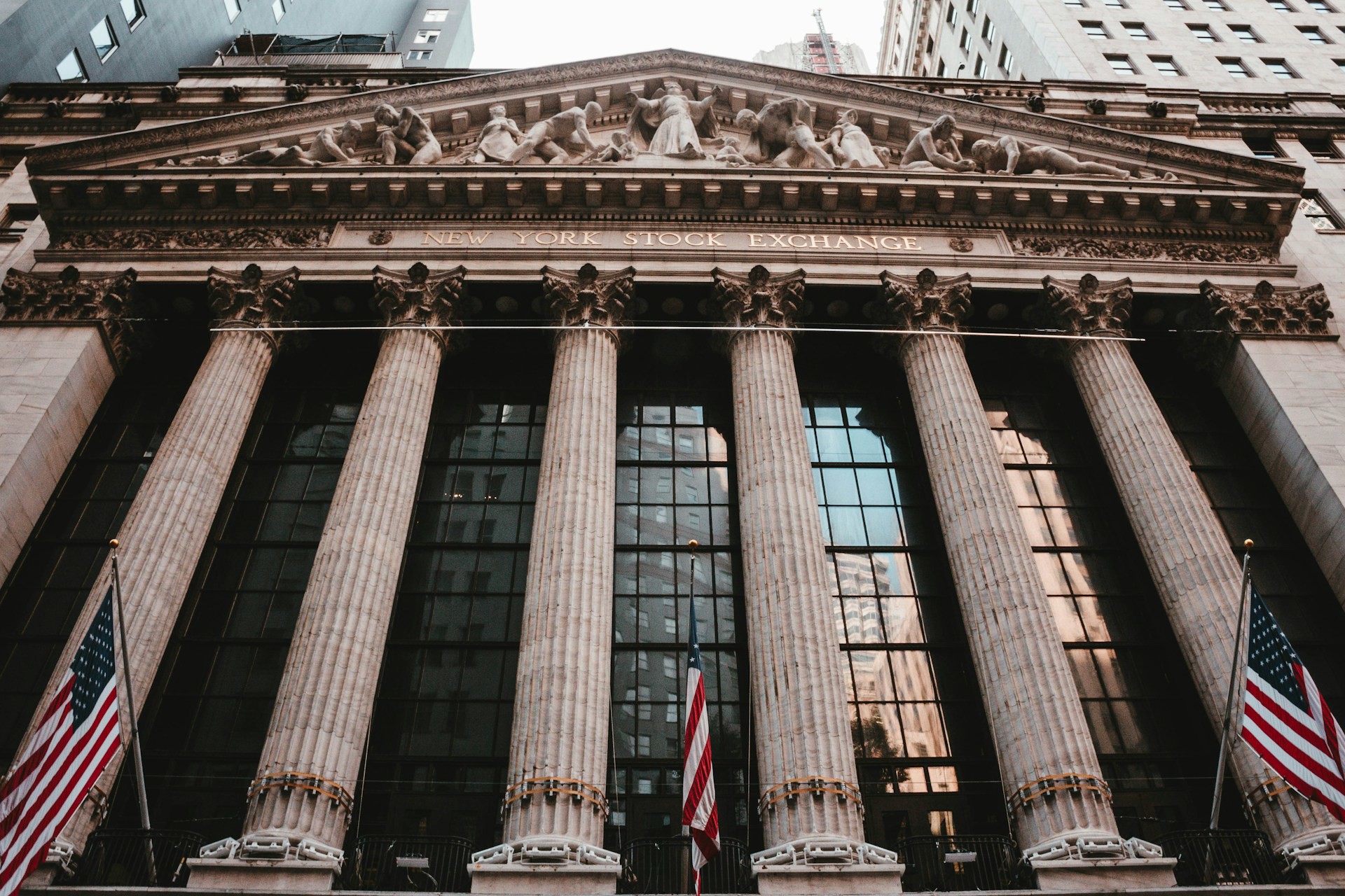 Wall Street Euro Pozisyonlarını Terk Ediyor