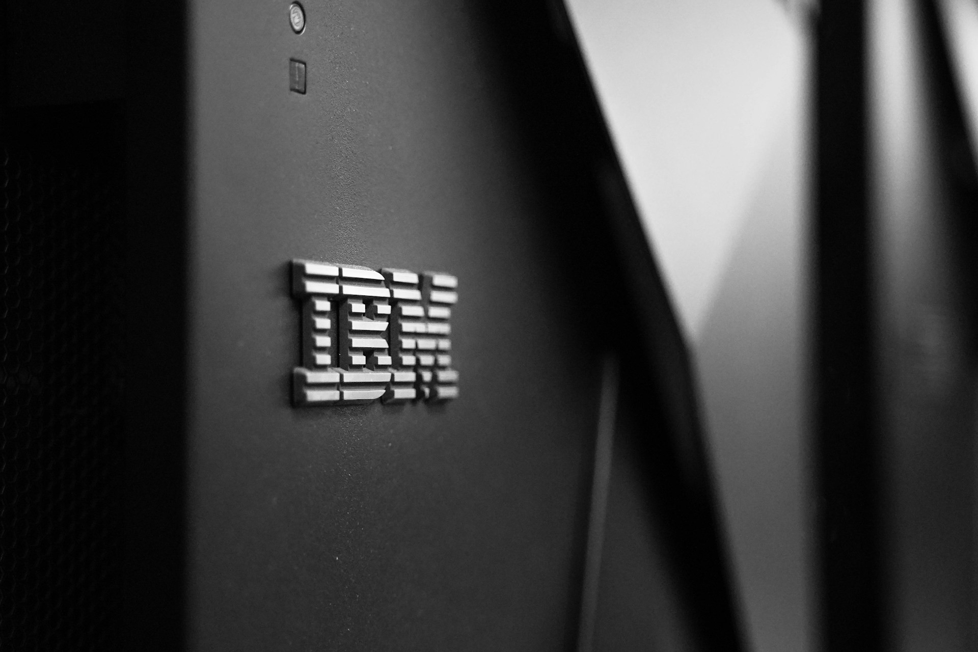 IBM'in İkinci Çeyrek Geliri Yüzde 1 Artarak 17,2 Milyar Dolara Yükseldi