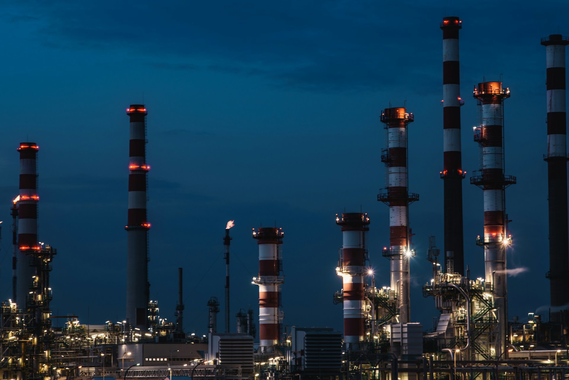 OPEC+ Eylül'de Günlük 188 Bin Varil Üretim Artışı Kararı Aldı