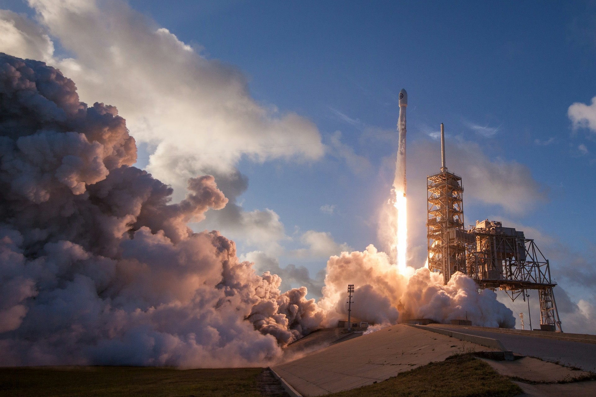 SpaceX'in Geliri İkinci Çeyrekte Yüzde 92 Arttı