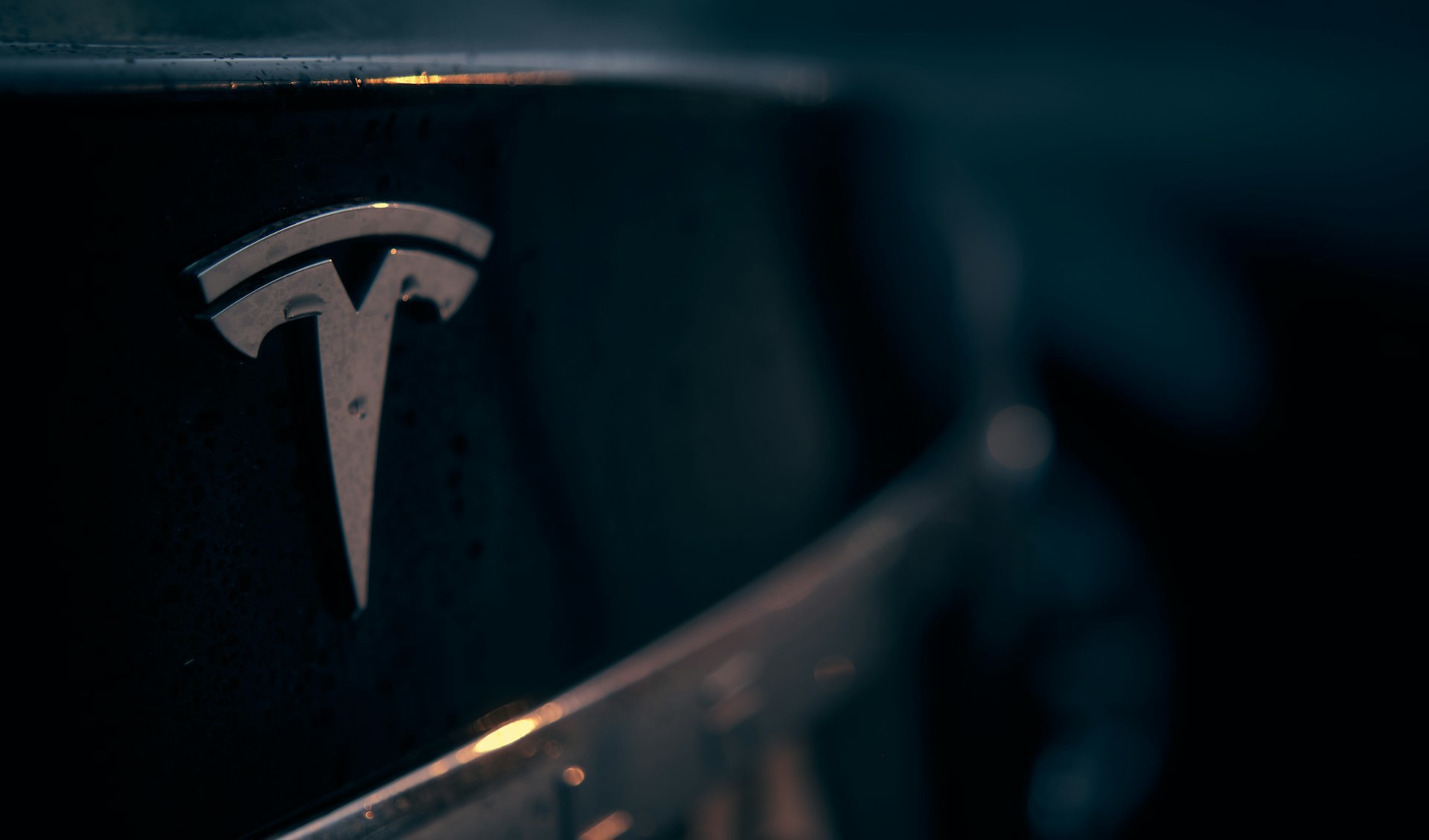Tesla Çin'de 3 Milyon Aracı Geri Çağırıyor: Kapı Kolu Güvenlik Endişesi