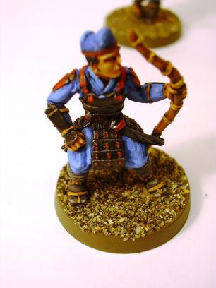 This armor doesn't have as much quilting, so it was actually easier to paint. I'm particularly happy with the blue on the pants.