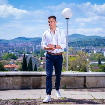Профилна снимка