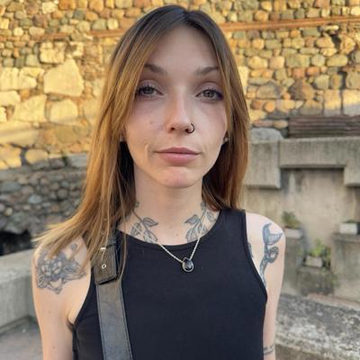 Профилна снимка