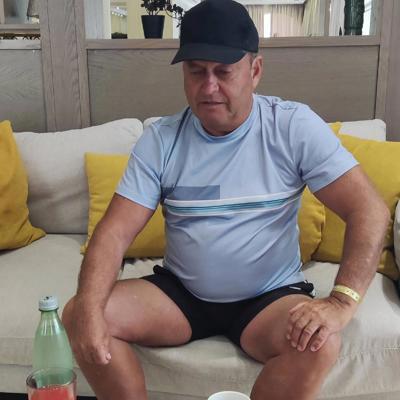 Профилна снимка